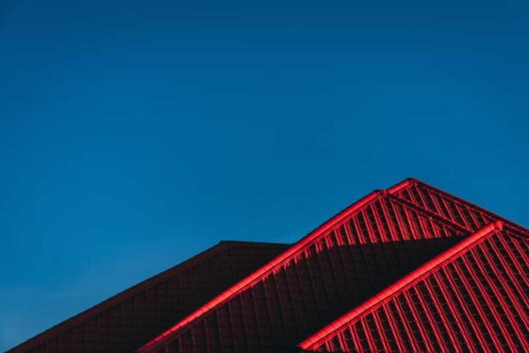 red roof