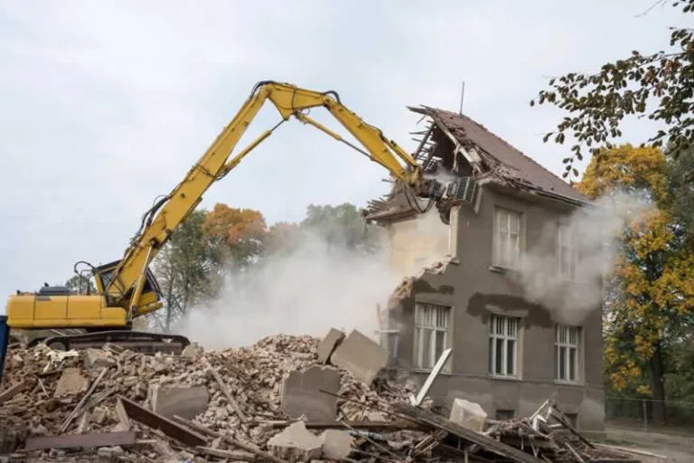 house demolition