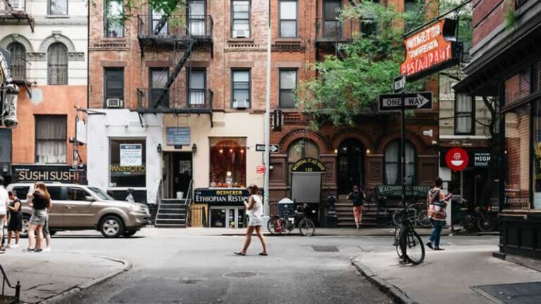 neighborhood in NYC