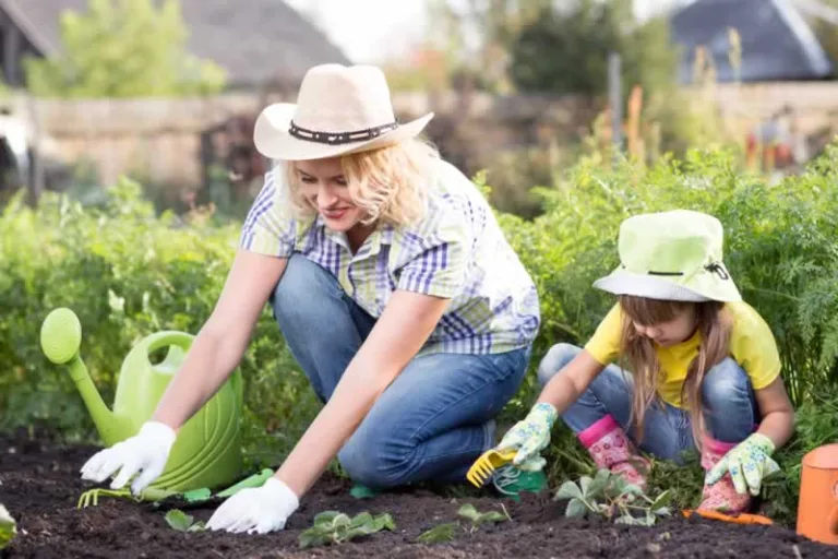 mom and kid in the garden