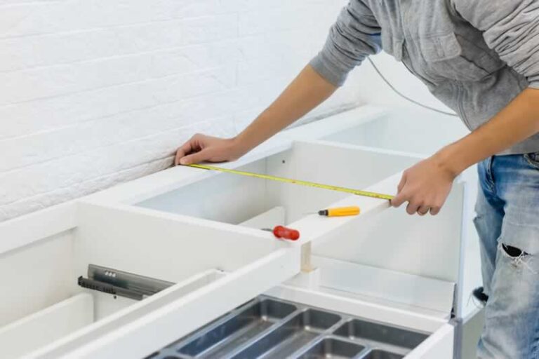 measuring kitchen cabinets