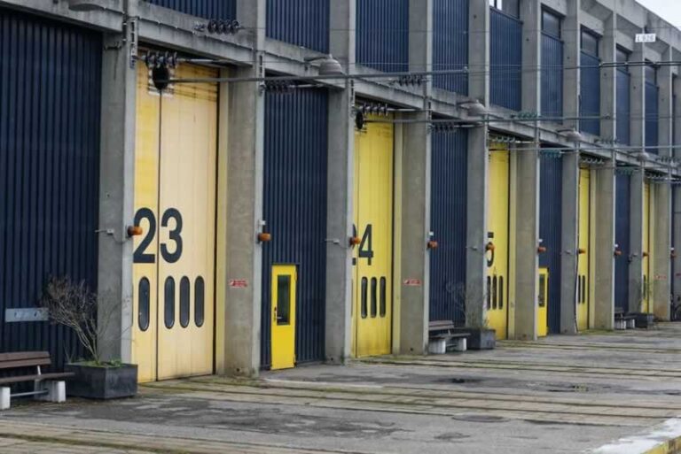 commercial garage doors