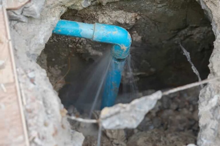 water leaking from the pipe