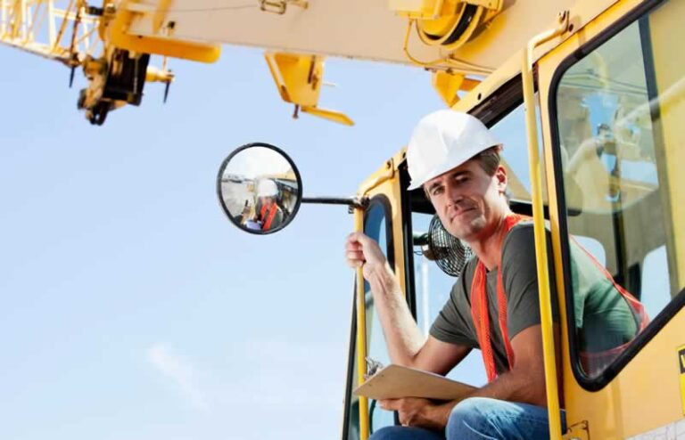 crane safety inspector in the crane