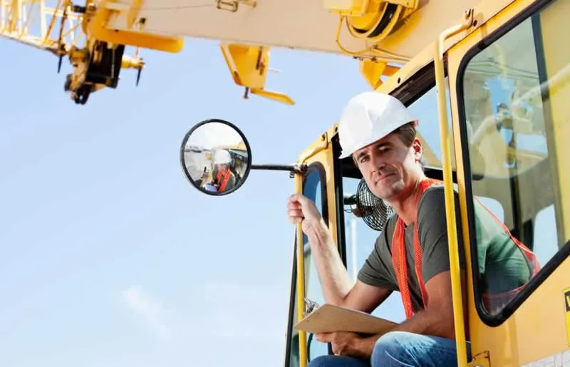 crane safety inspector in the crane