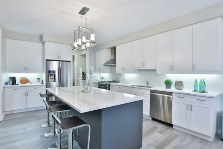 granite countertops in the kitchen
