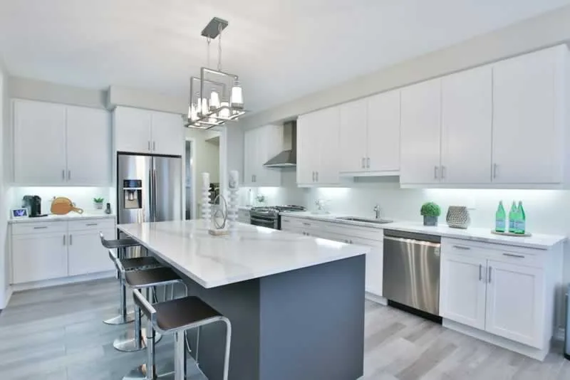 granite countertops in the kitchen