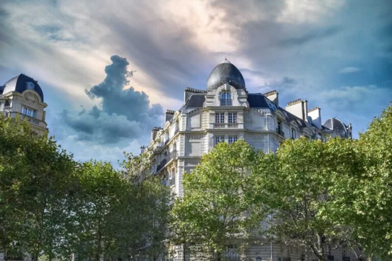 facade of classic Hausmann apartment building