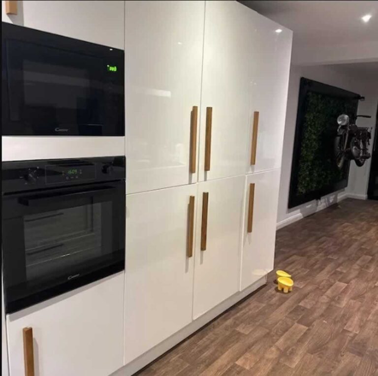 wooden cabinet handles in the kitchen