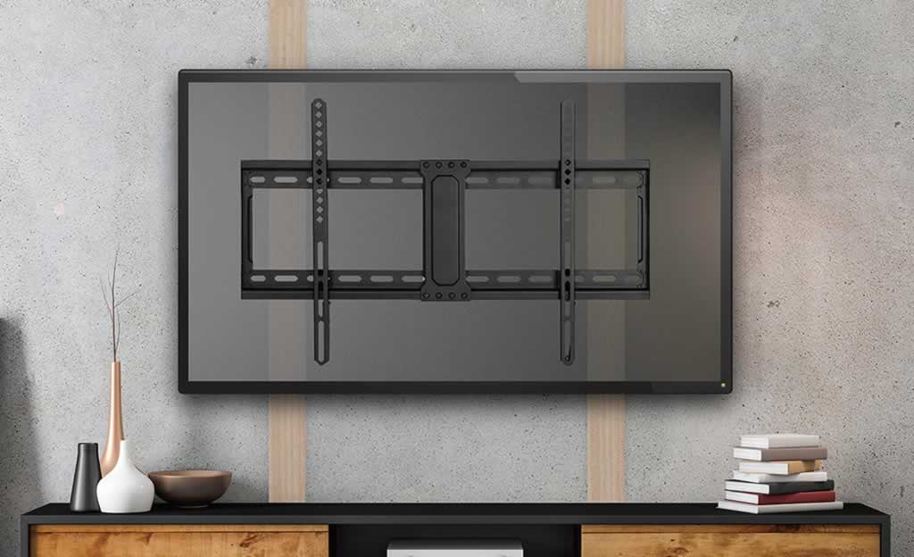 locating the studs for mounting TV on the wall