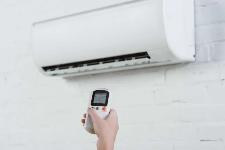 modern air conditioner that saves energy