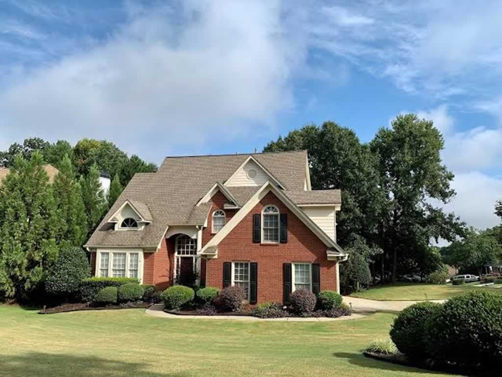 amazing dream home in the country