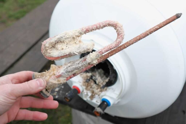 9 Water Heater Problems Homeowners Should Never Ignore